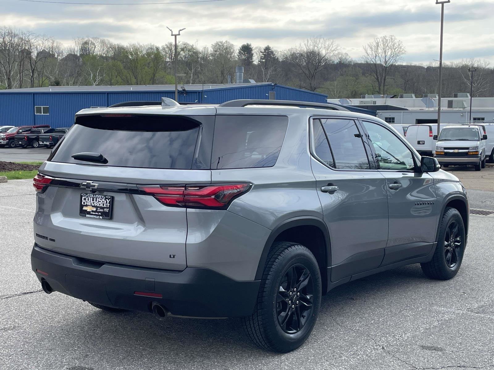 2023 Chevrolet Traverse LT Cloth