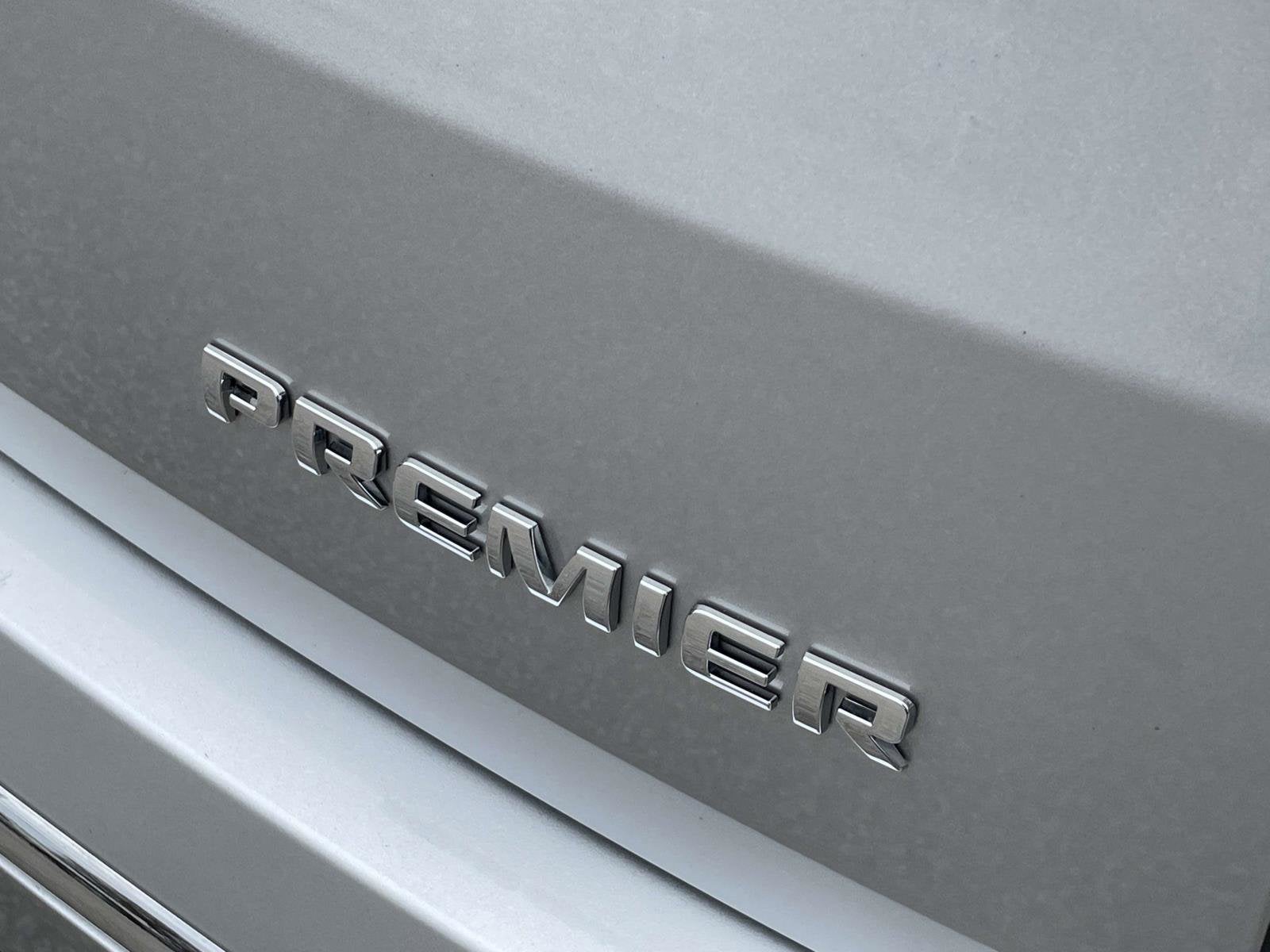 2022 Chevrolet Traverse Premier