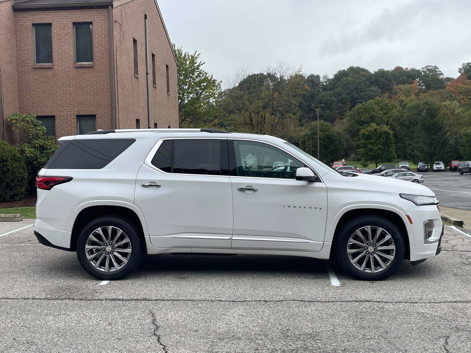 2023 Chevrolet Traverse Premier