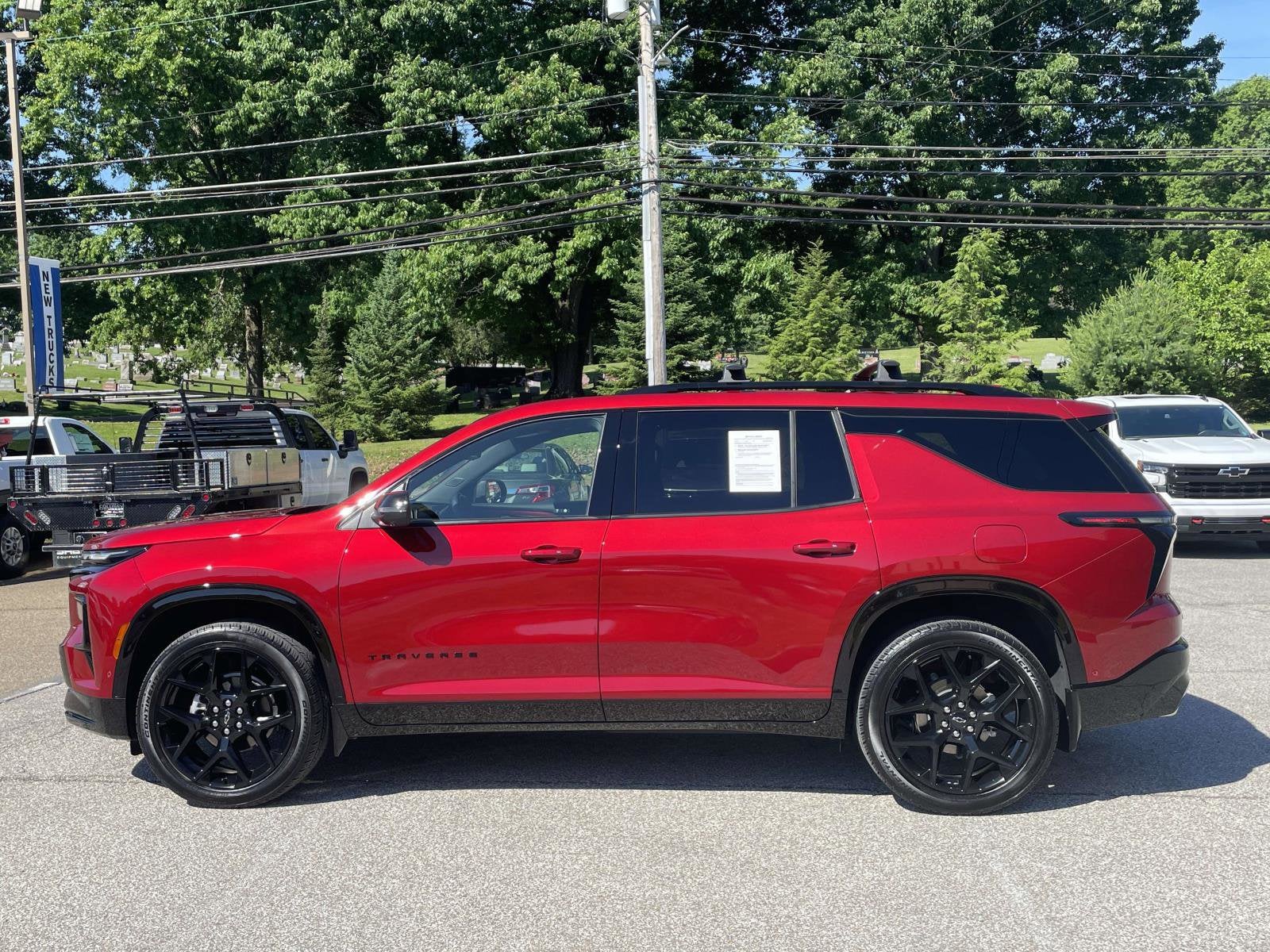 2025 Chevrolet Traverse RS