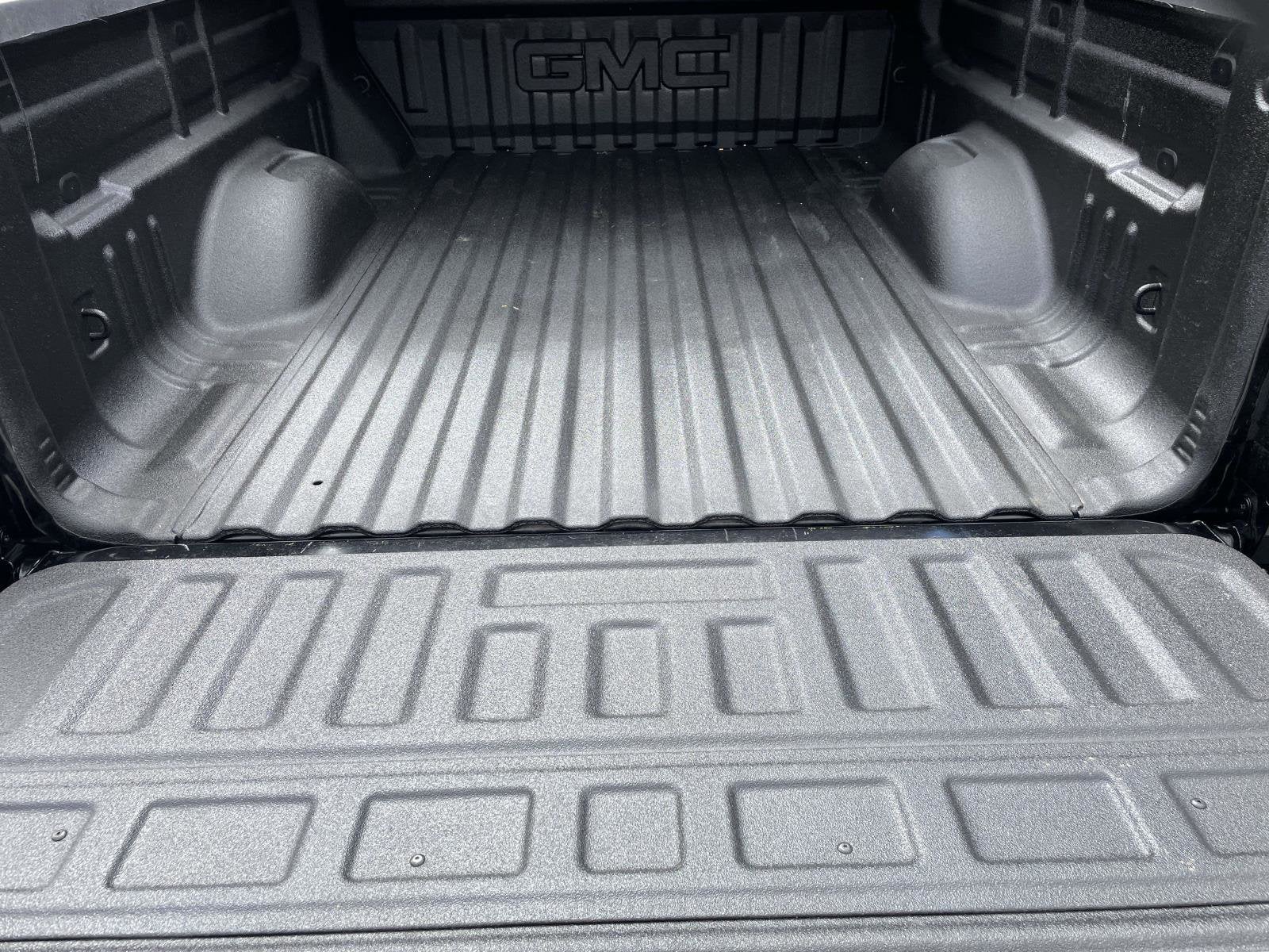 2022 GMC Canyon AT4 - Leather