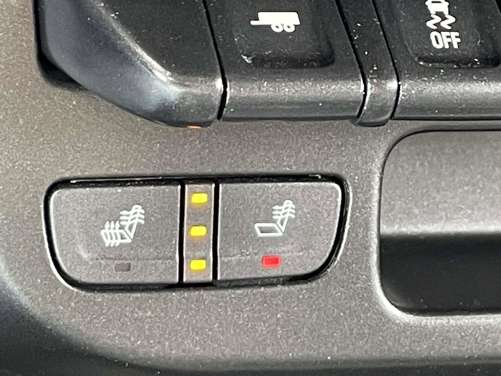 2022 GMC Canyon AT4 - Leather