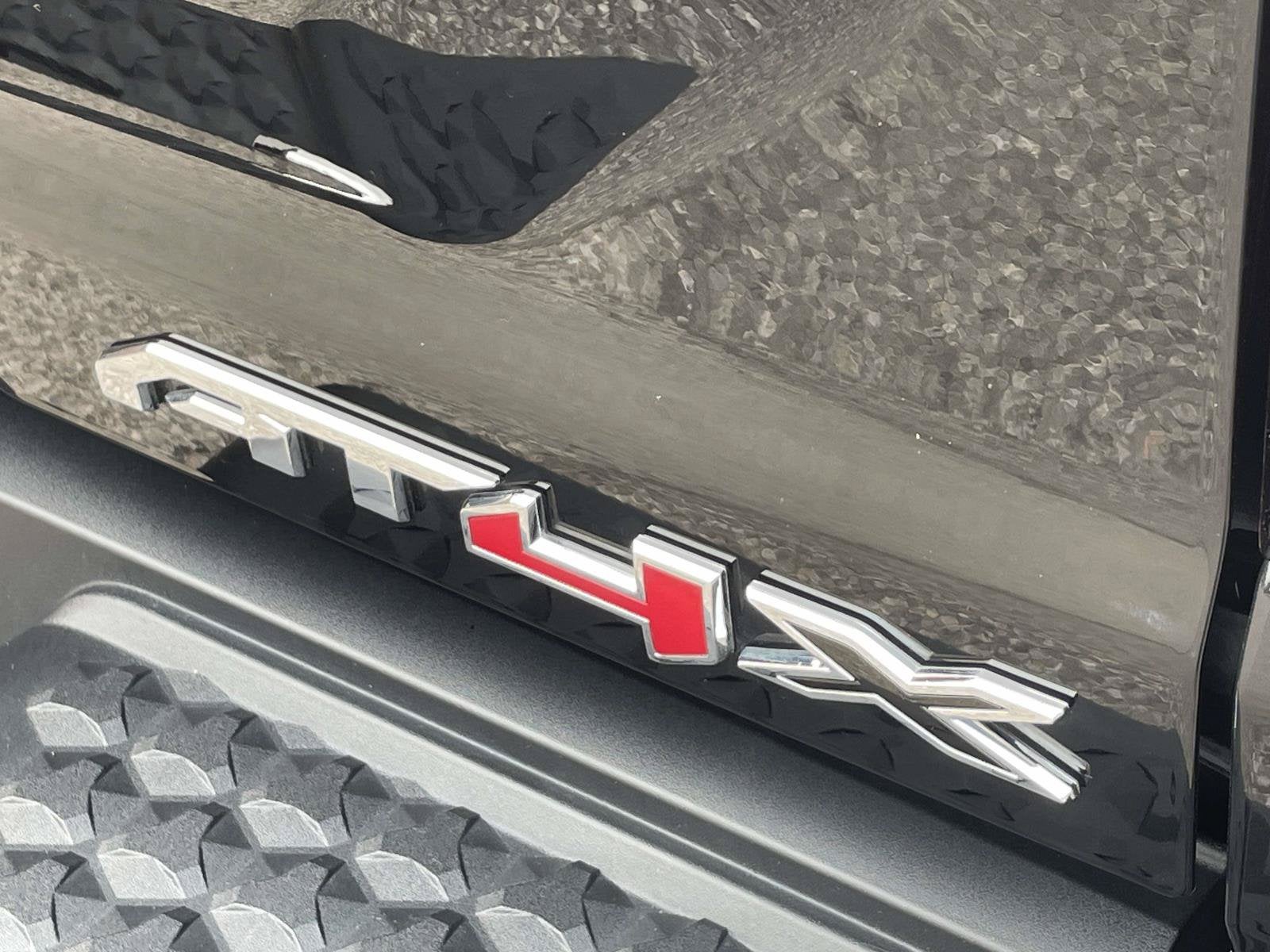 2024 GMC Canyon AT4X