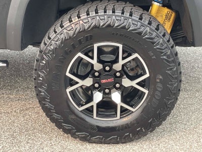 2024 GMC Canyon AT4X