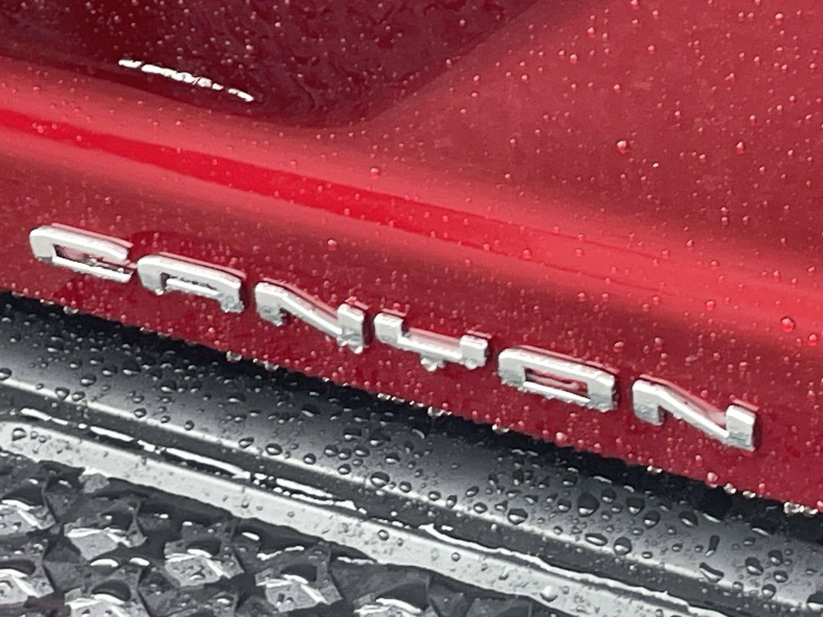 2024 GMC Canyon Denali