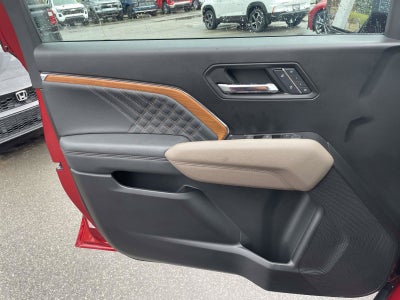 2024 GMC Canyon Denali
