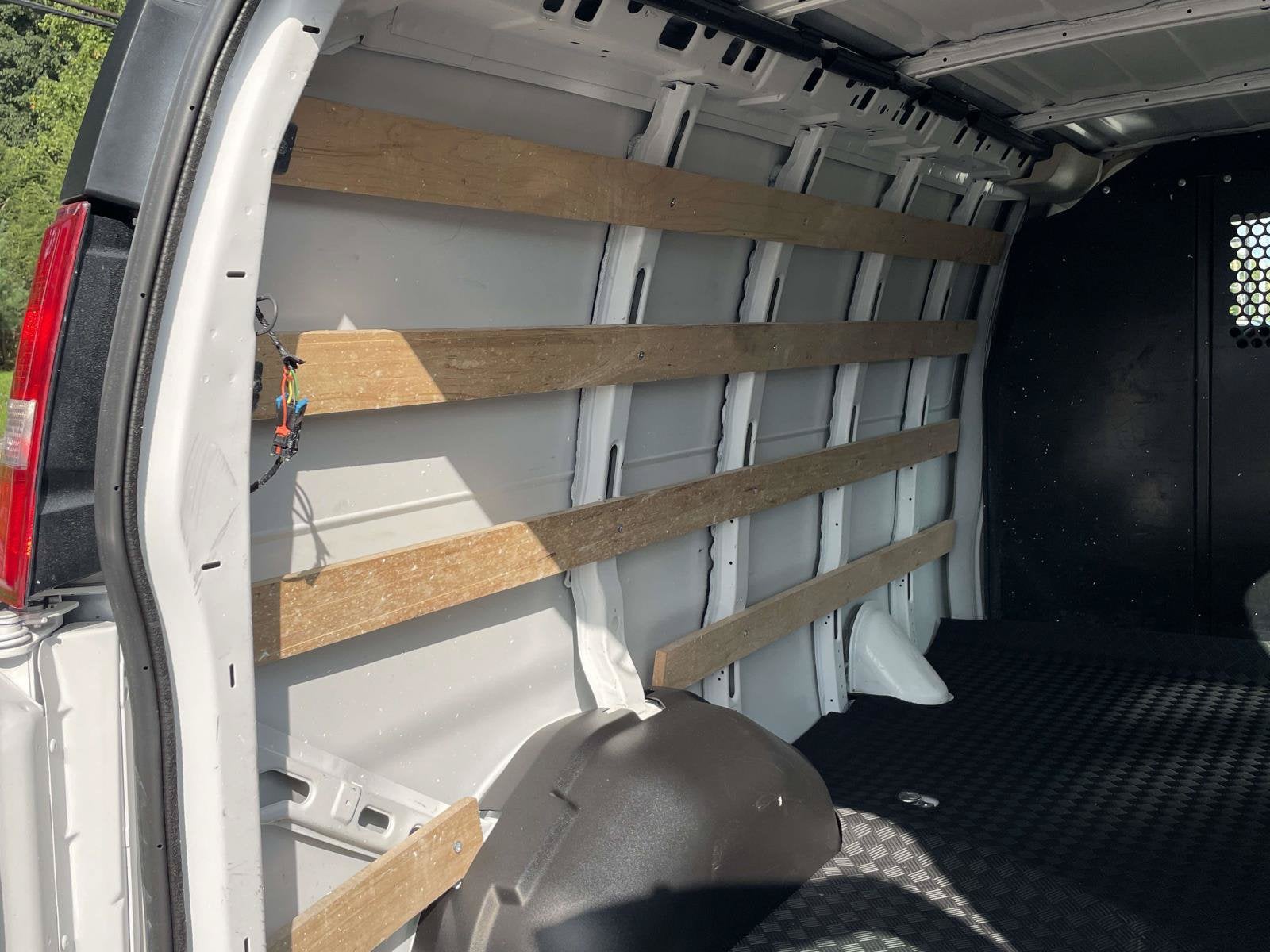 2025 GMC Savana Cargo Work Van
