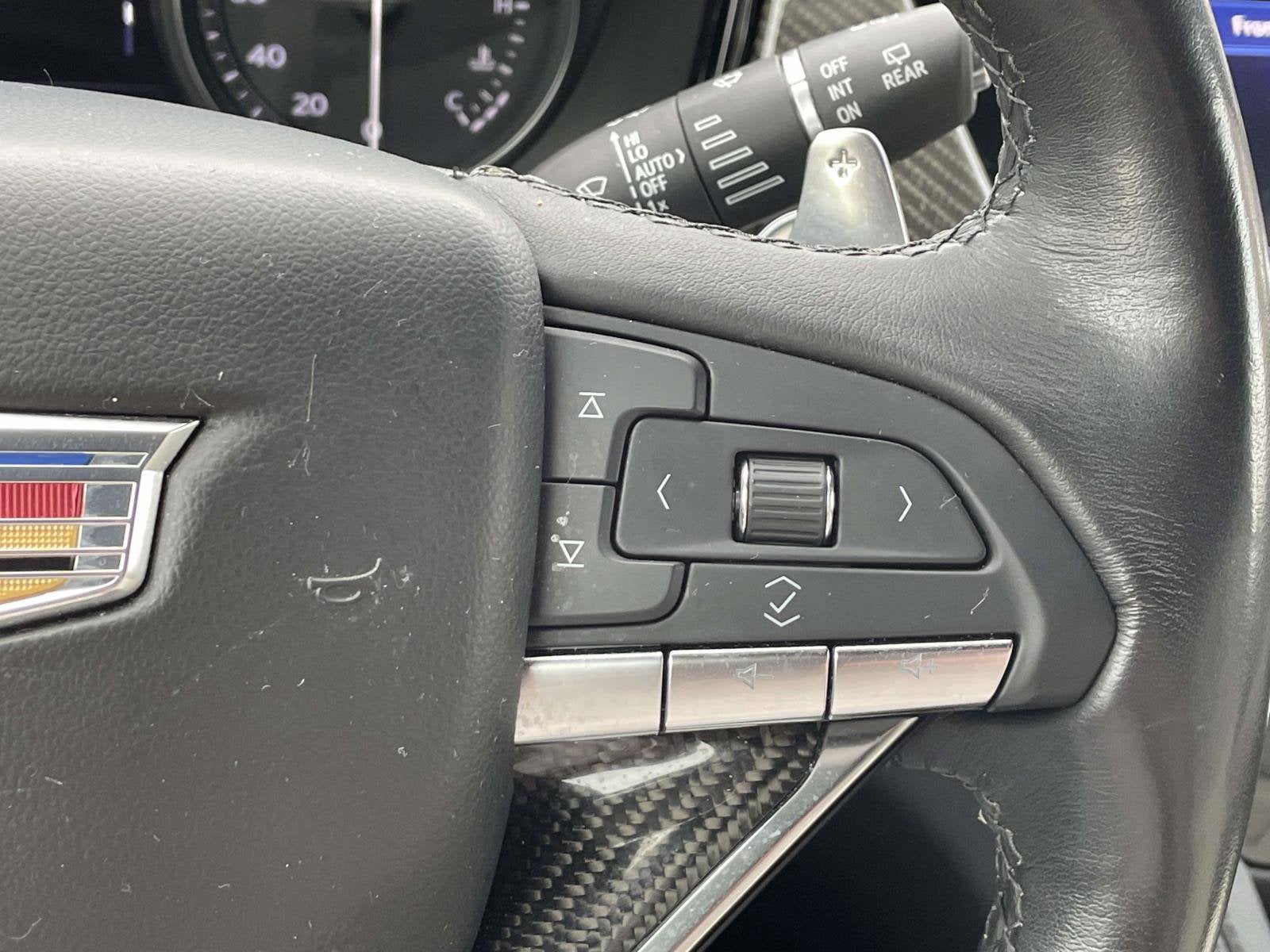 2020 Cadillac XT6 Sport