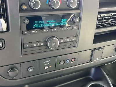 2025 Chevrolet Express Cutaway 3500 1WT