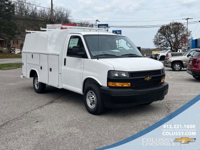 2025 Chevrolet Express Cutaway 3500 1WT