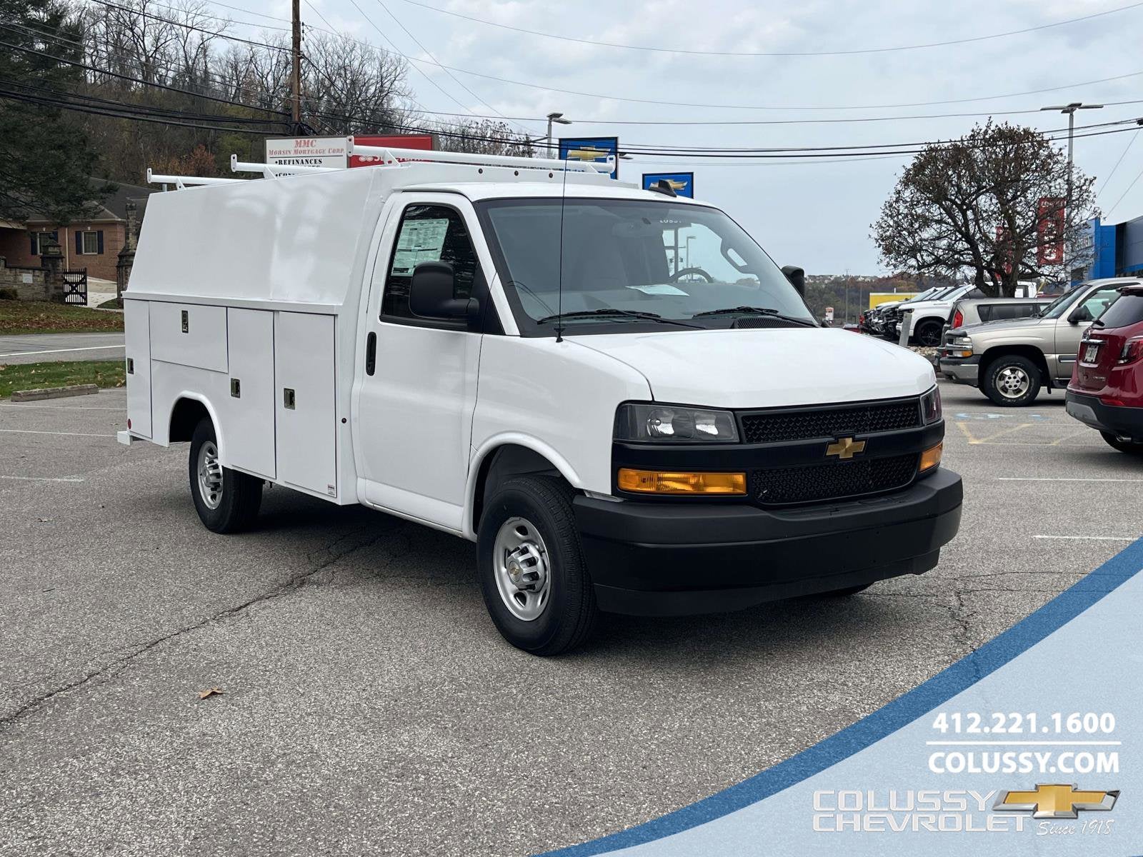 2025 Chevrolet Express Cutaway 3500 1WT