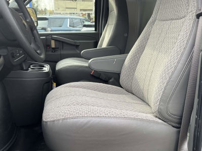 2025 Chevrolet Express Cutaway 3500 1WT