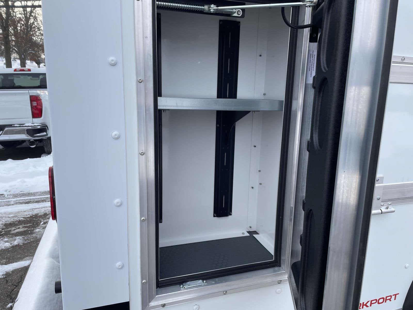 2026 Chevrolet Express Cutaway 3500 1WT