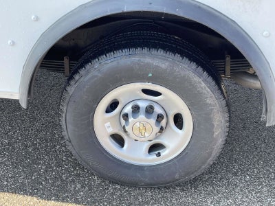 2026 Chevrolet Express Cutaway 3500 1WT