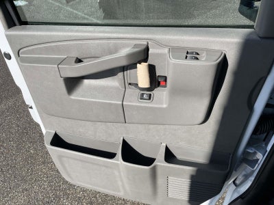 2026 Chevrolet Express Cutaway 3500 1WT