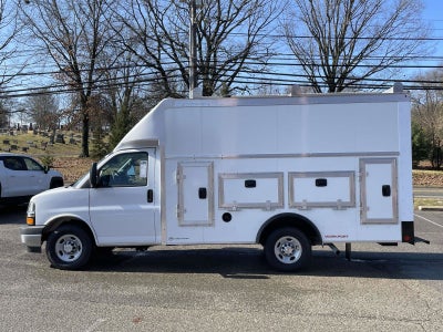 2026 Chevrolet Express Cutaway 3500 1WT