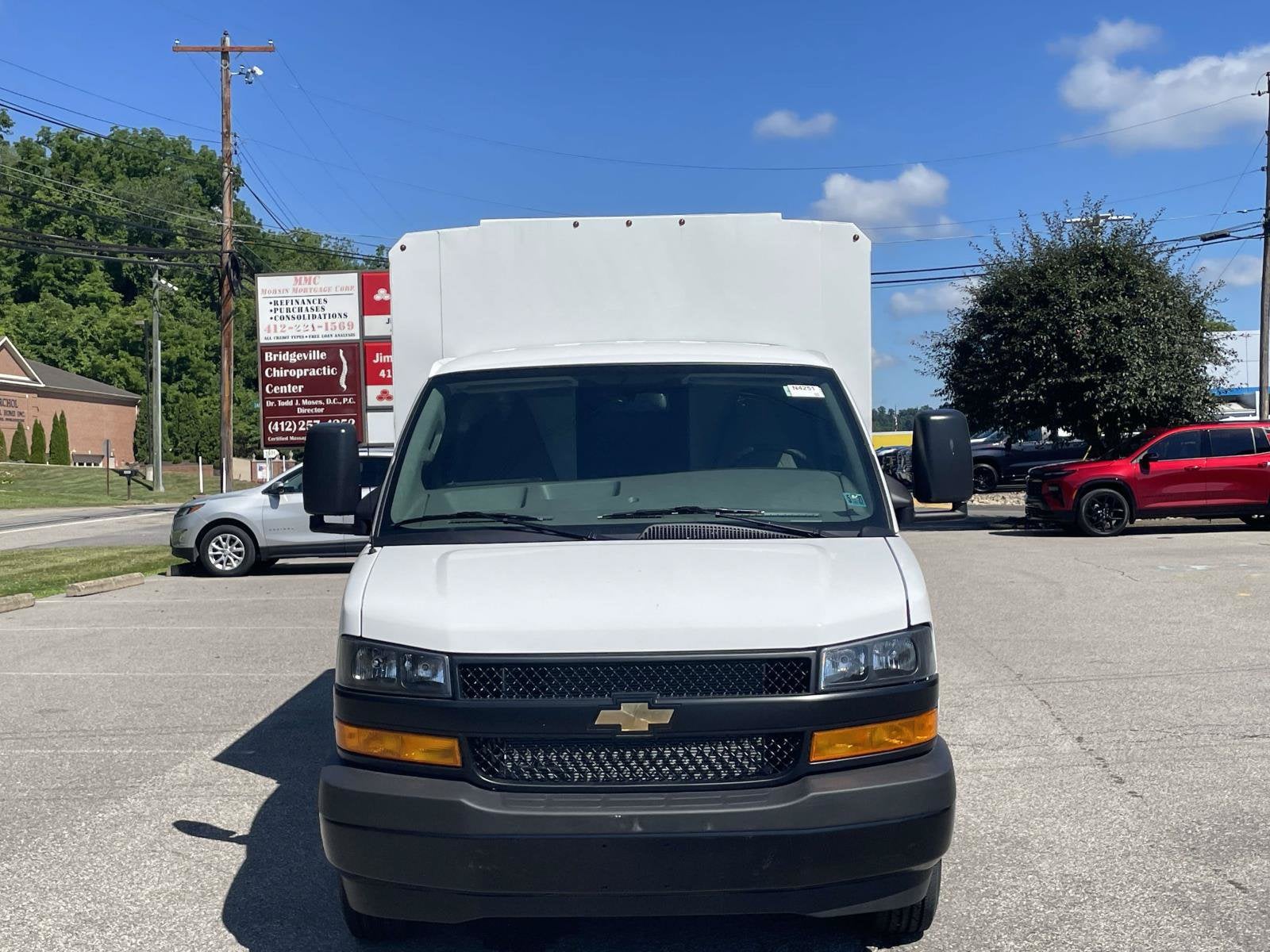 2026 Chevrolet Express Cutaway 3500 1WT
