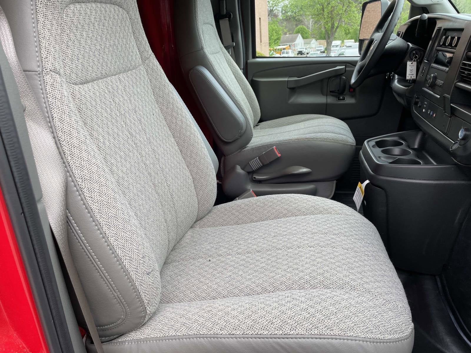 2026 Chevrolet Express Cutaway 3500 1WT