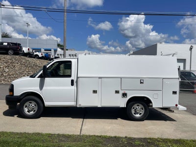 2026 Chevrolet Express Cutaway 3500 1WT
