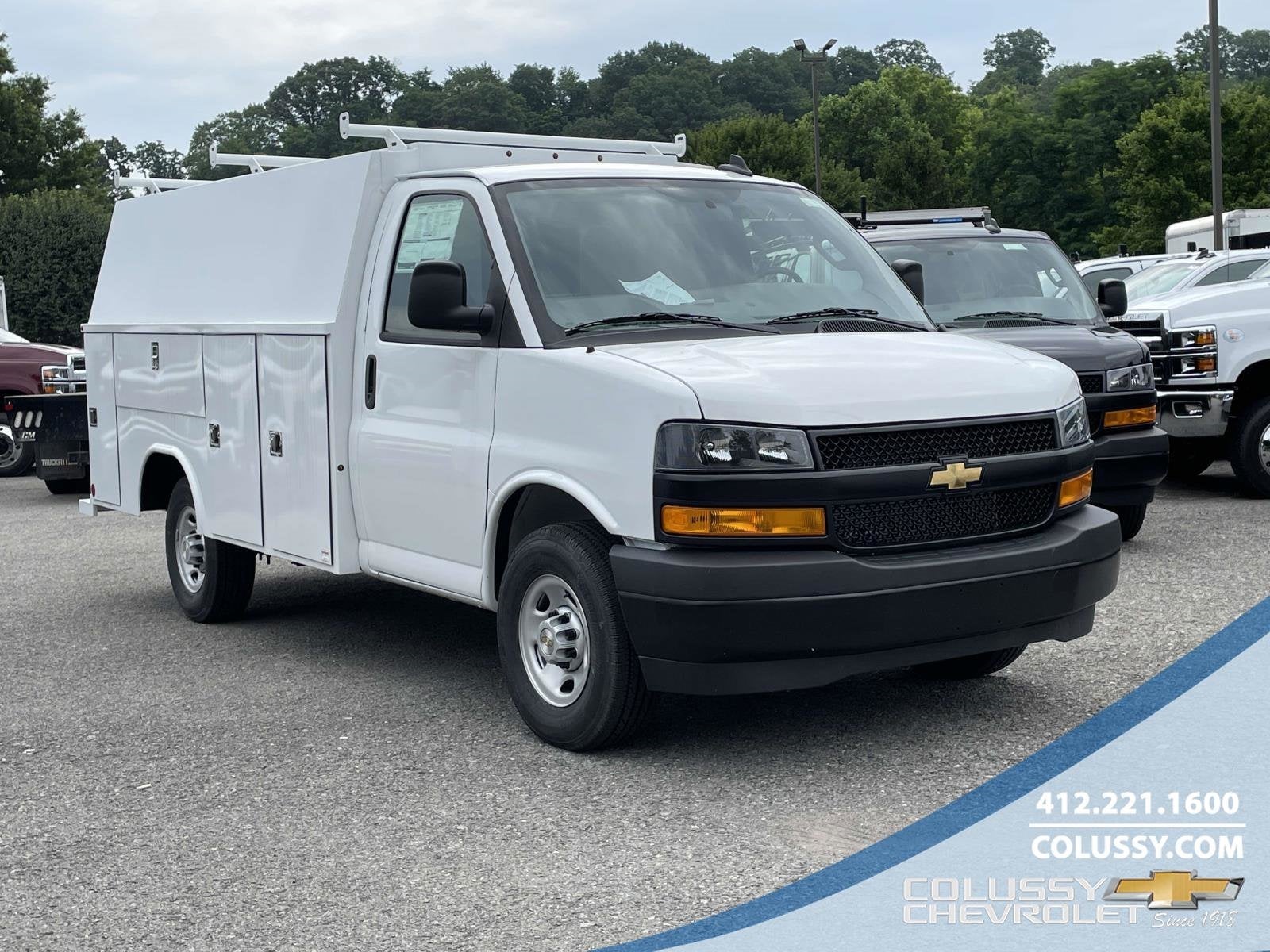 2025 Chevrolet Express Cutaway 3500 1WT