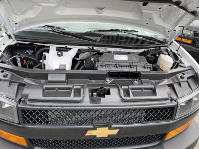 2025 Chevrolet Express Cutaway 3500 1WT