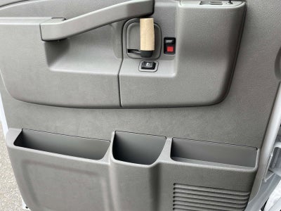 2025 Chevrolet Express Cutaway 3500 1WT