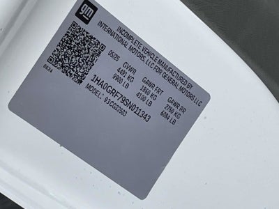 2025 Chevrolet Express Cutaway 3500 1WT