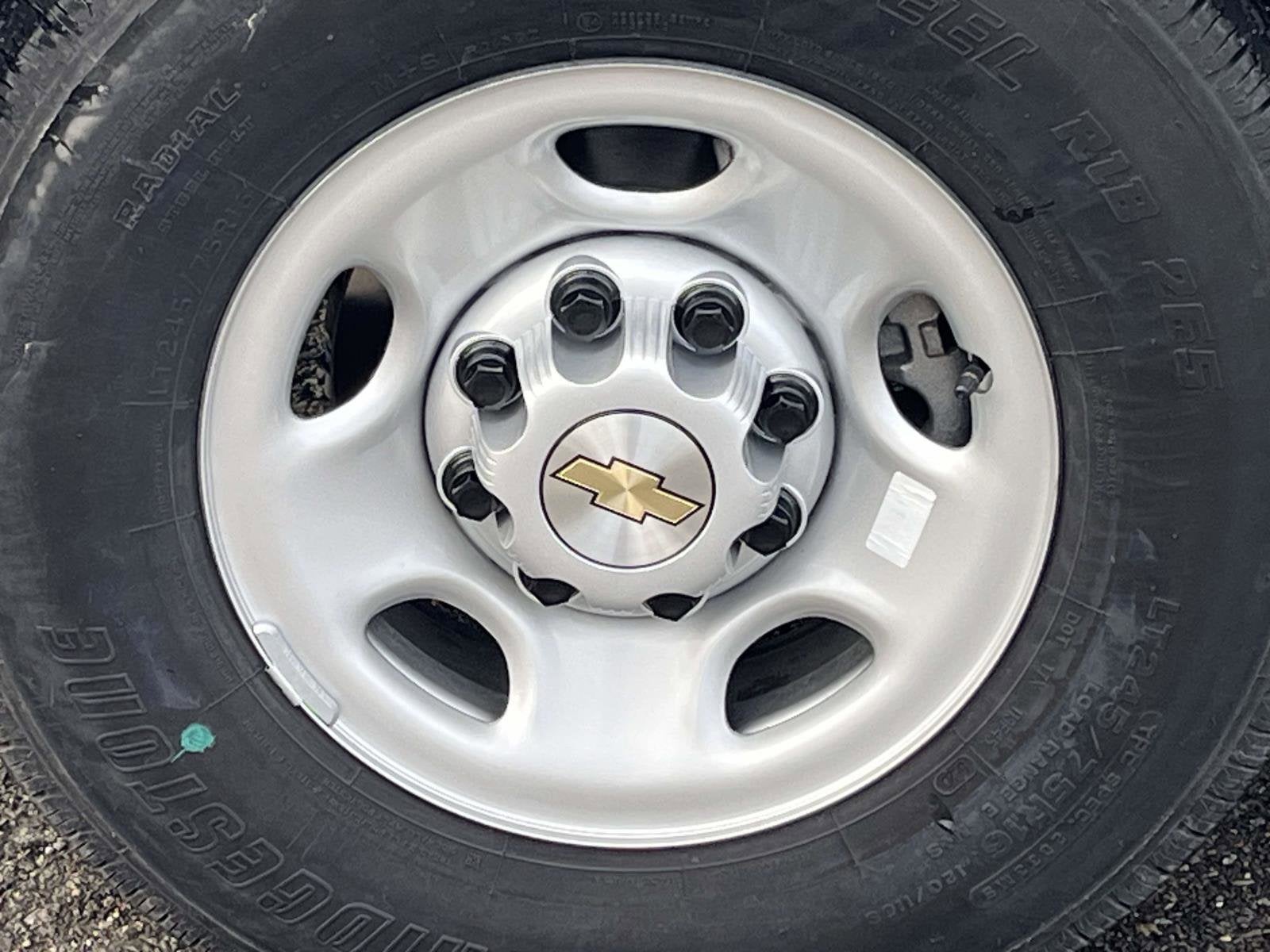 2025 Chevrolet Express Cutaway 3500 1WT