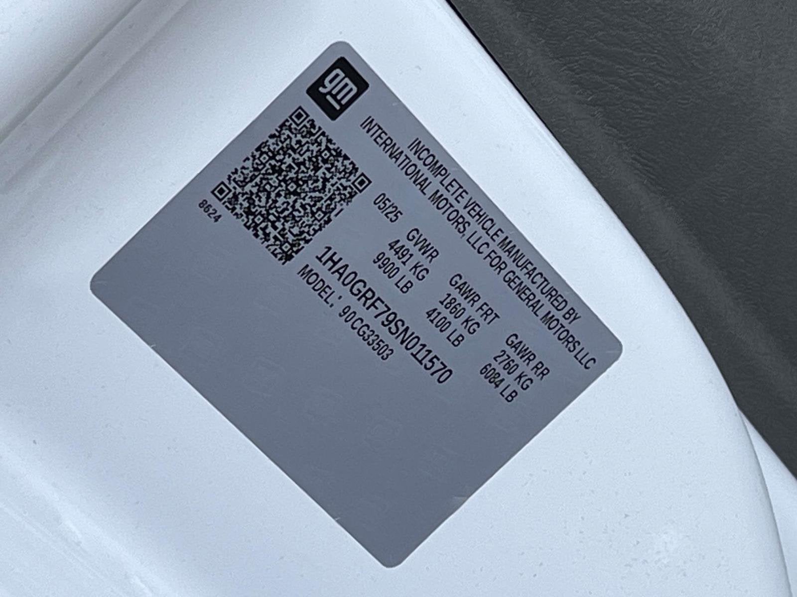 2025 Chevrolet Express Cutaway 3500 1WT