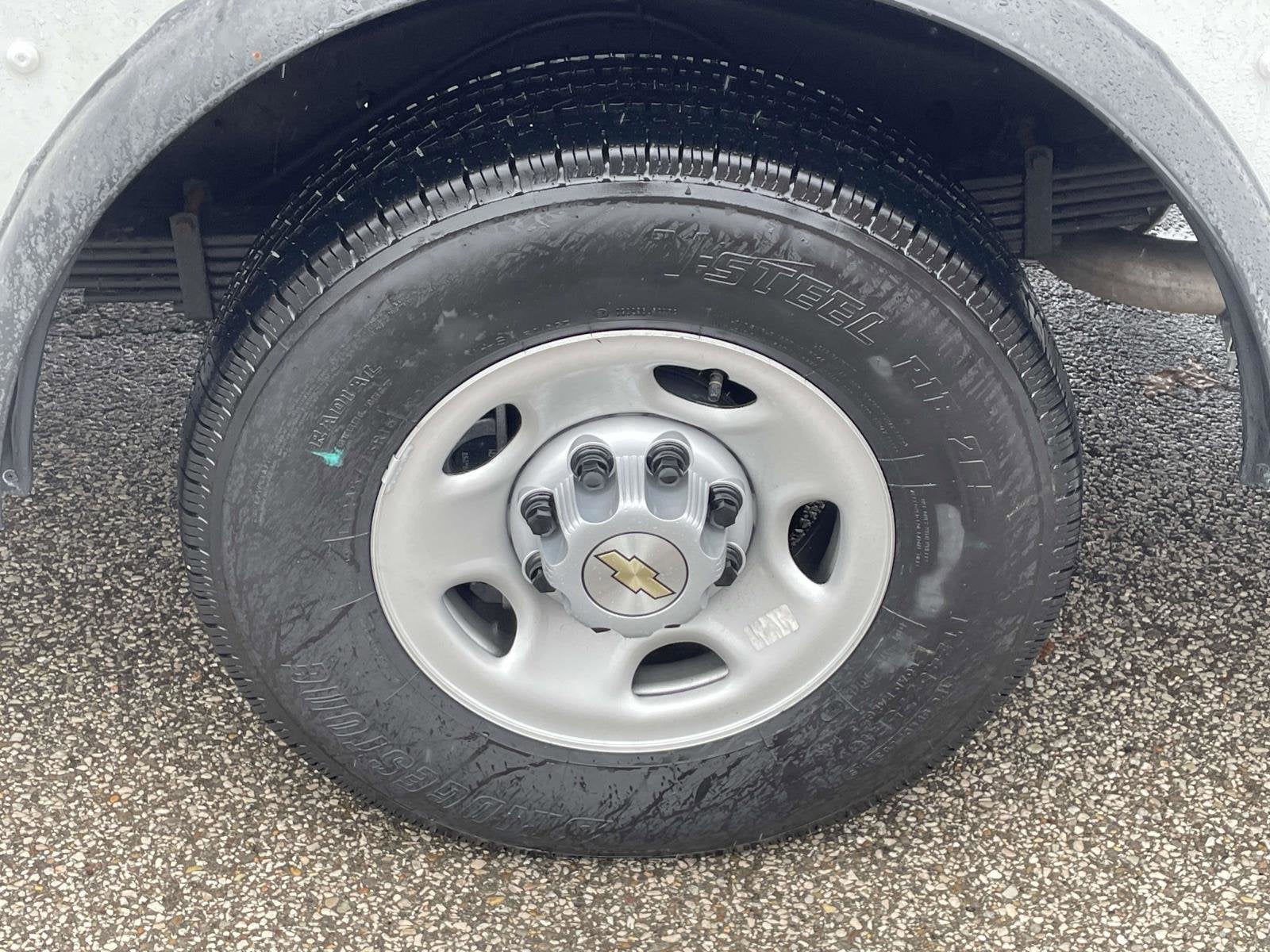 2026 Chevrolet Express Cutaway 3500 1WT