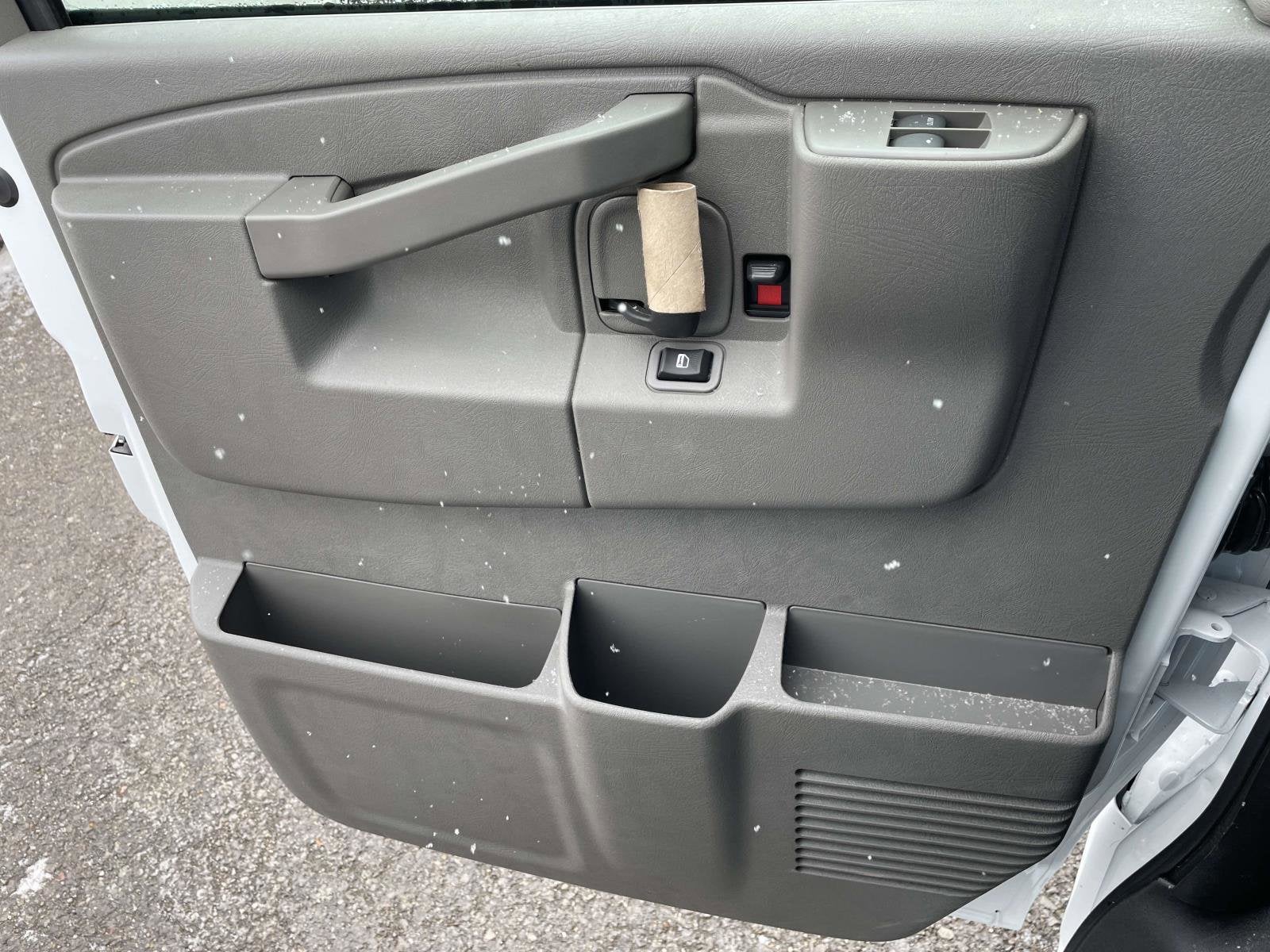 2026 Chevrolet Express Cutaway 3500 1WT