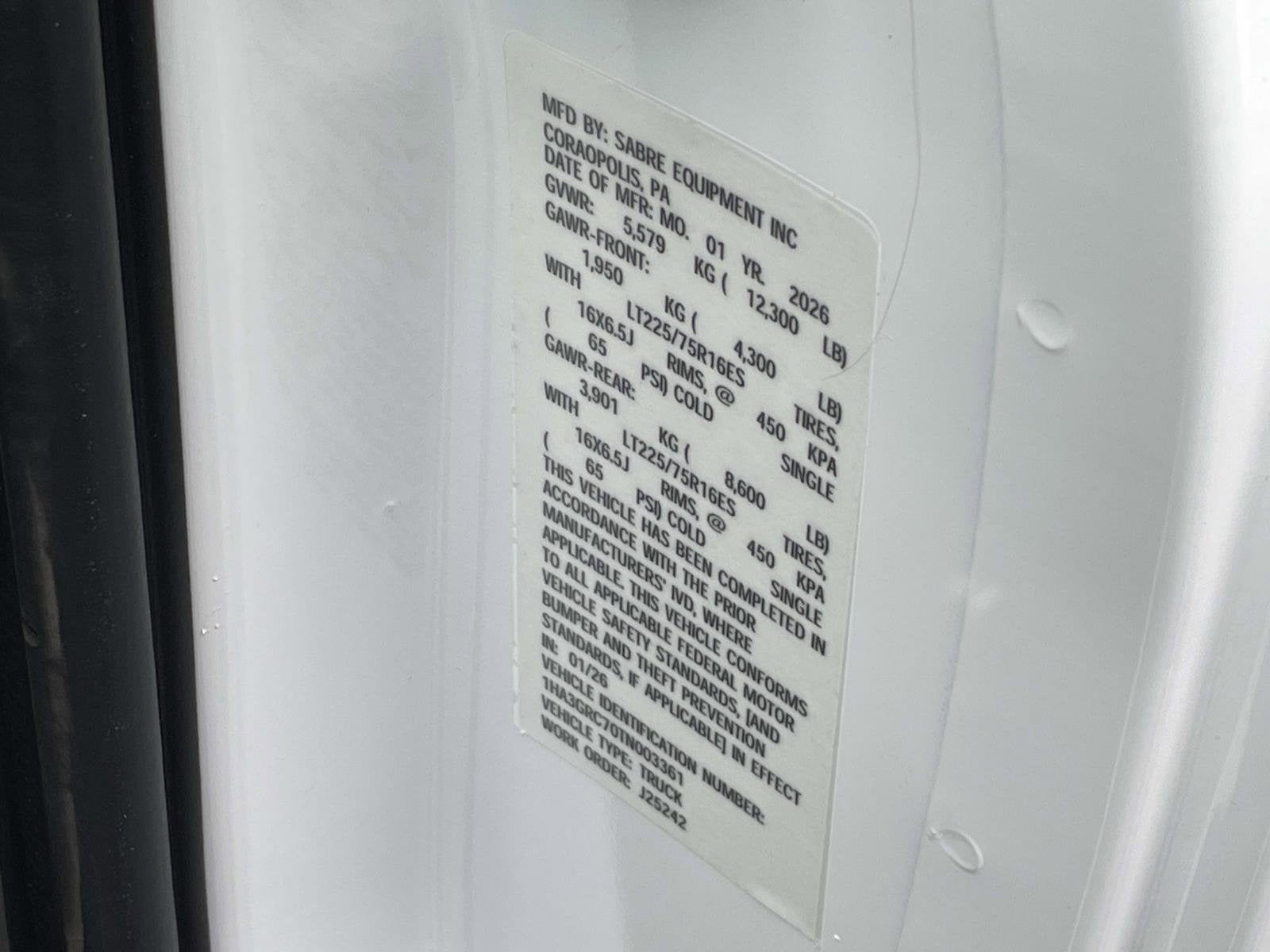 2026 Chevrolet Express Cutaway 3500 1WT