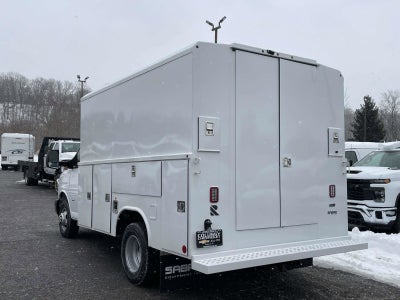2026 Chevrolet Express Cutaway 3500 1WT