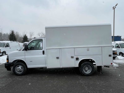 2026 Chevrolet Express Cutaway 3500 1WT