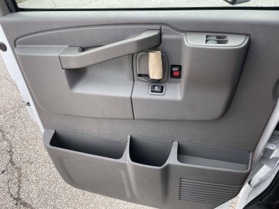2026 Chevrolet Express Cutaway 3500 1WT