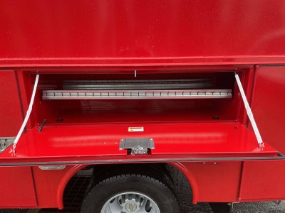 2026 Chevrolet Express Cutaway 3500 1WT