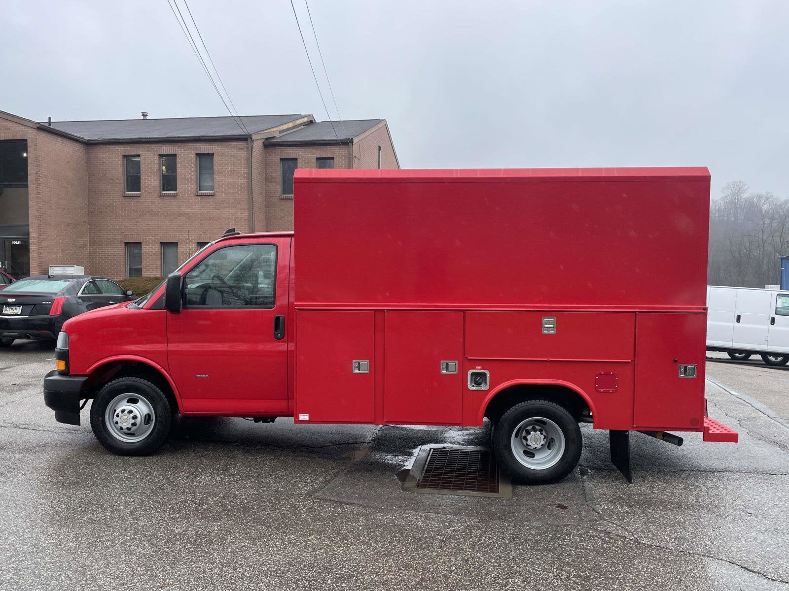 2026 Chevrolet Express Cutaway 3500 1WT