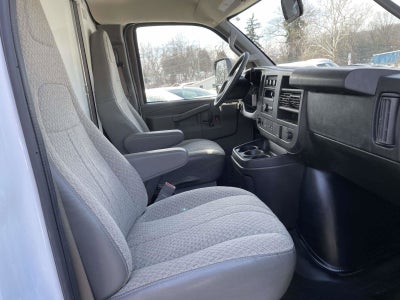 2024 Chevrolet Express Cutaway 3500 1WT