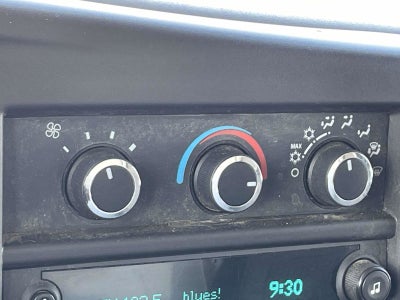 2024 Chevrolet Express Cutaway 3500 1WT