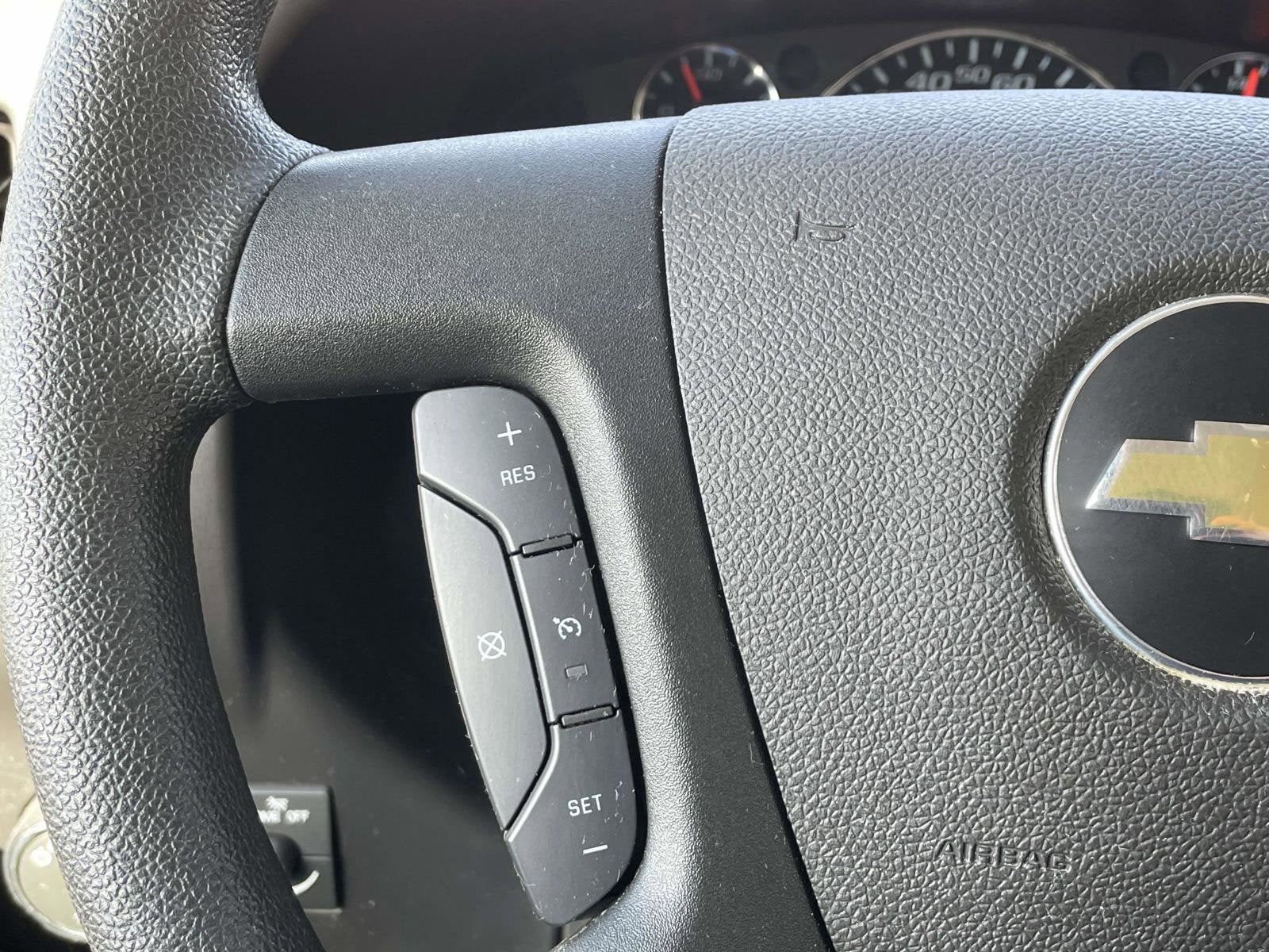 2024 Chevrolet Express Cutaway 3500 1WT