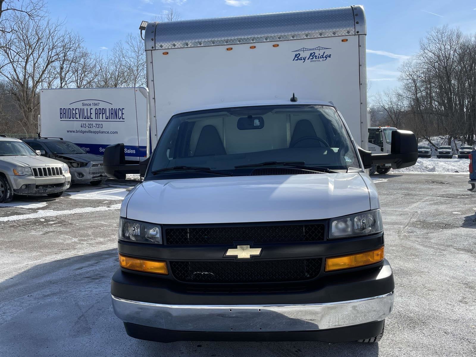 2024 Chevrolet Express Cutaway 3500 1WT