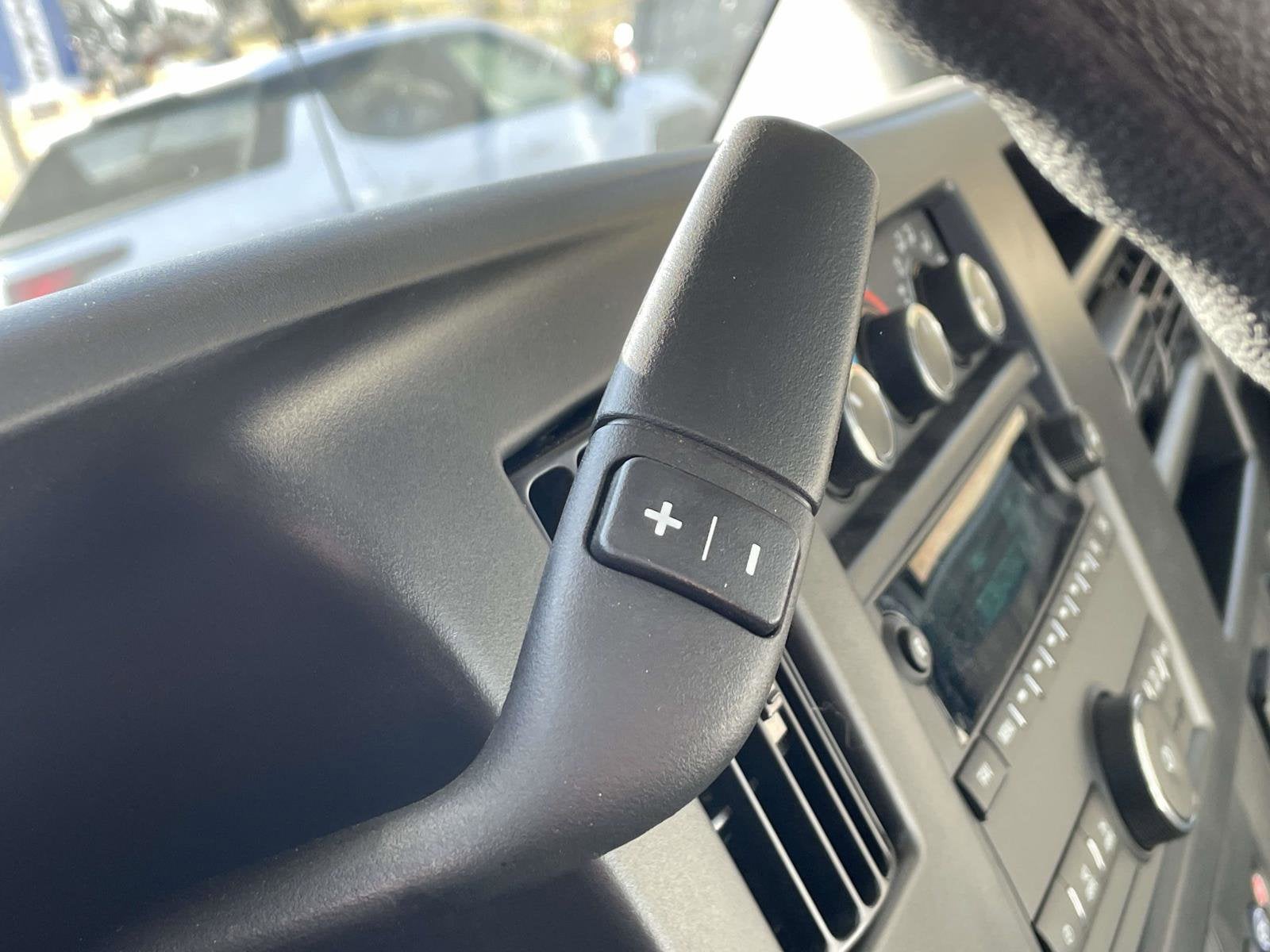 2025 Chevrolet Express Cutaway 4500 2WT