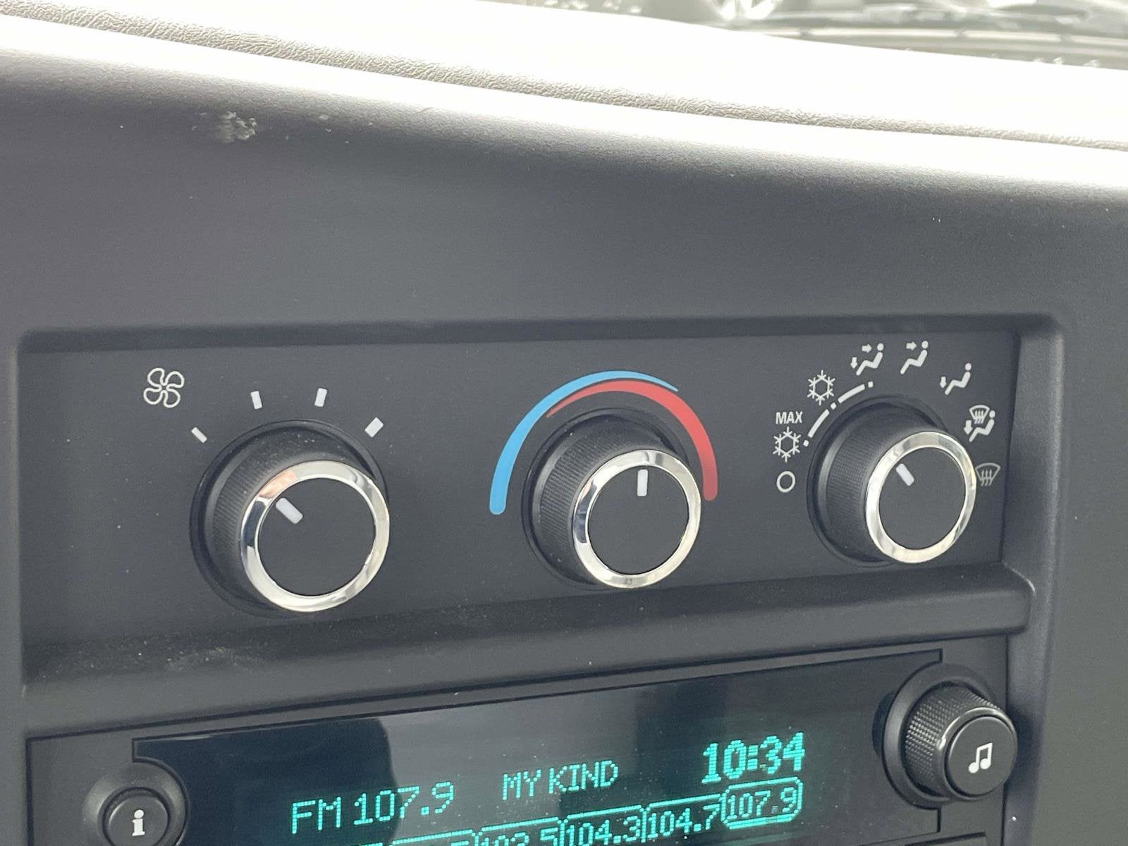 2025 Chevrolet Express Cutaway 4500 2WT