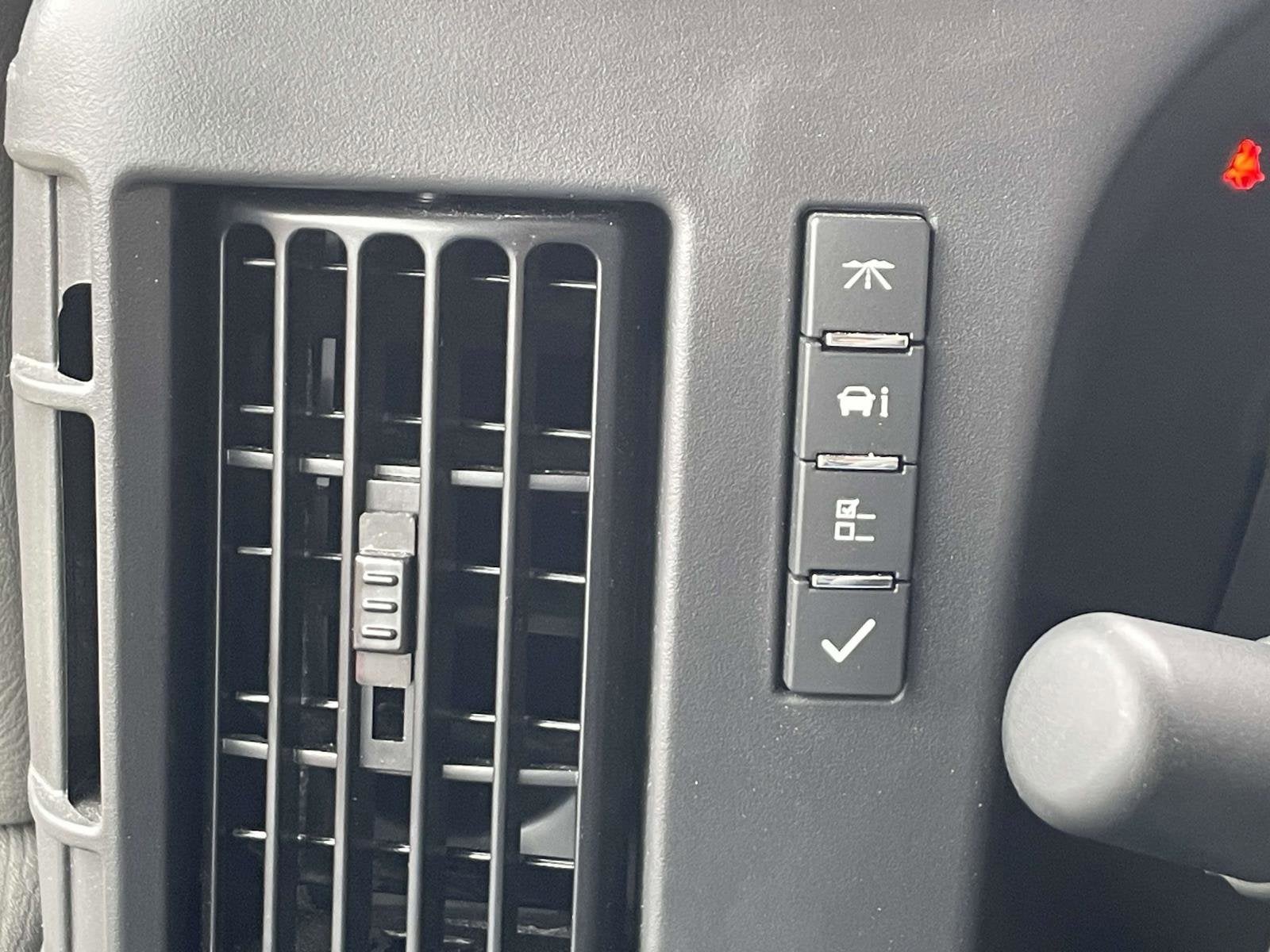 2025 Chevrolet Express Cutaway 4500 2WT