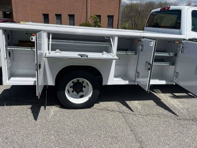 2024 Chevrolet Silverado 6500 HD Work Truck