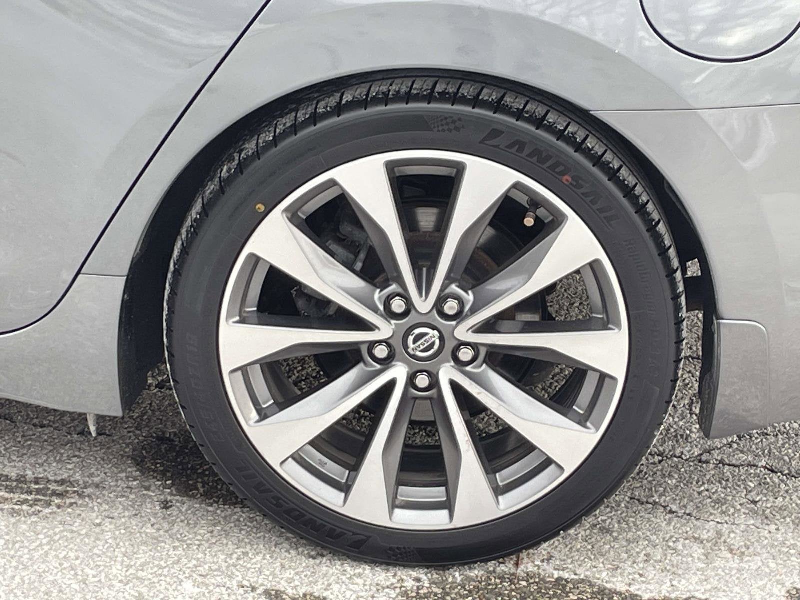 2020 Nissan Maxima Platinum