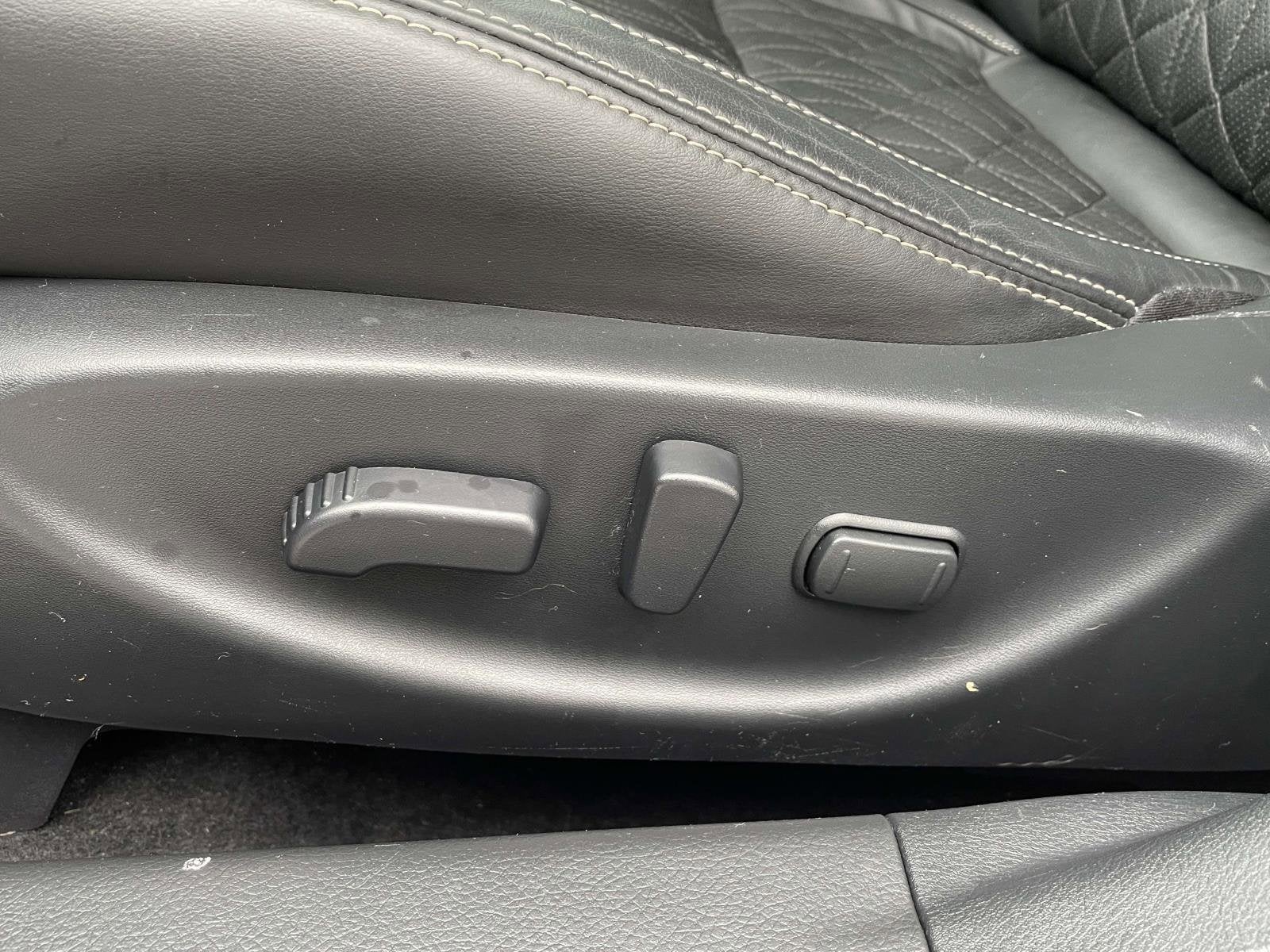 2020 Nissan Maxima Platinum