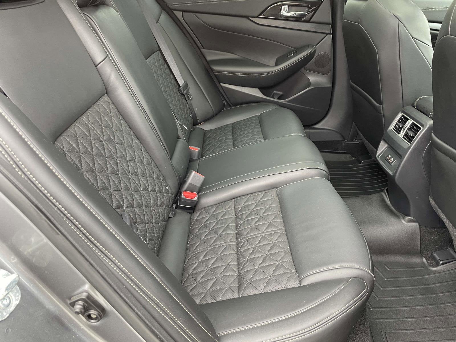 2020 Nissan Maxima Platinum