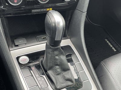 2021 Volkswagen Passat 2.0T R-Line