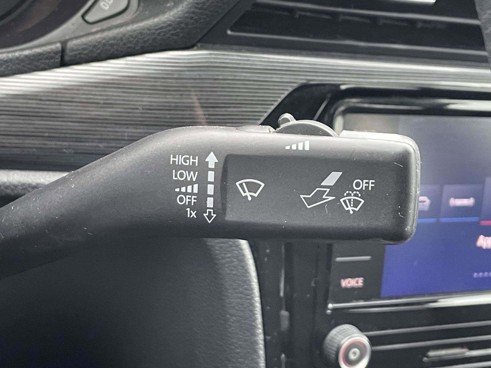 2021 Volkswagen Passat 2.0T R-Line